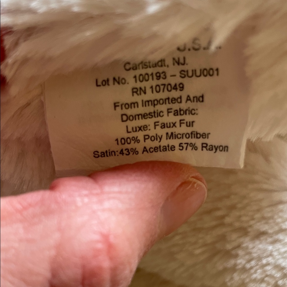 Giraffe at Home Cozy Cream Satin/Plush Robe - Picture 13 of 13